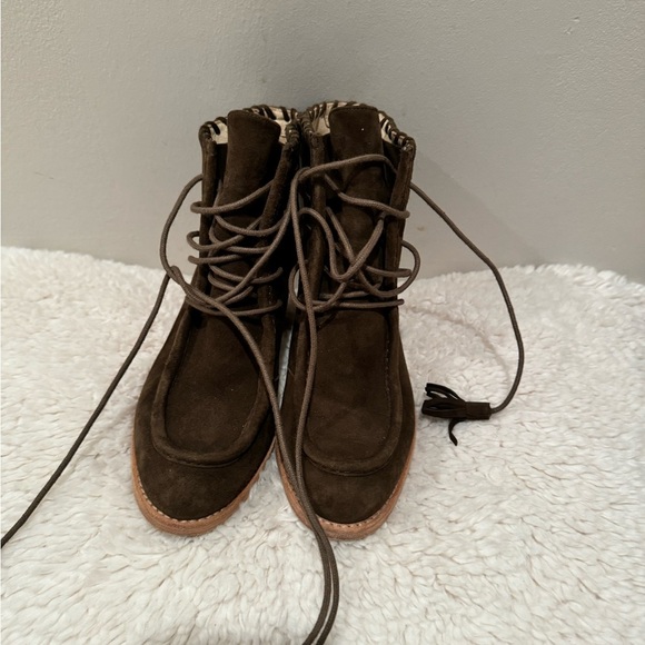 Stuart Whitman Wallawalla Suede Ankle boots 6.5 - Picture 2 of 11